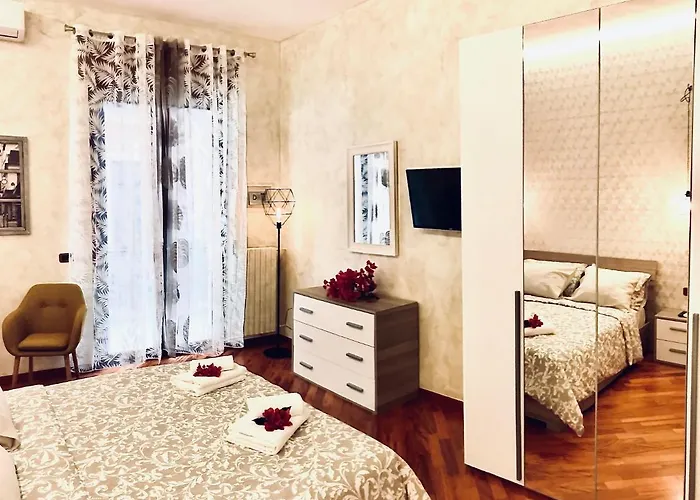 Salerno Historic Center Lovely Flat